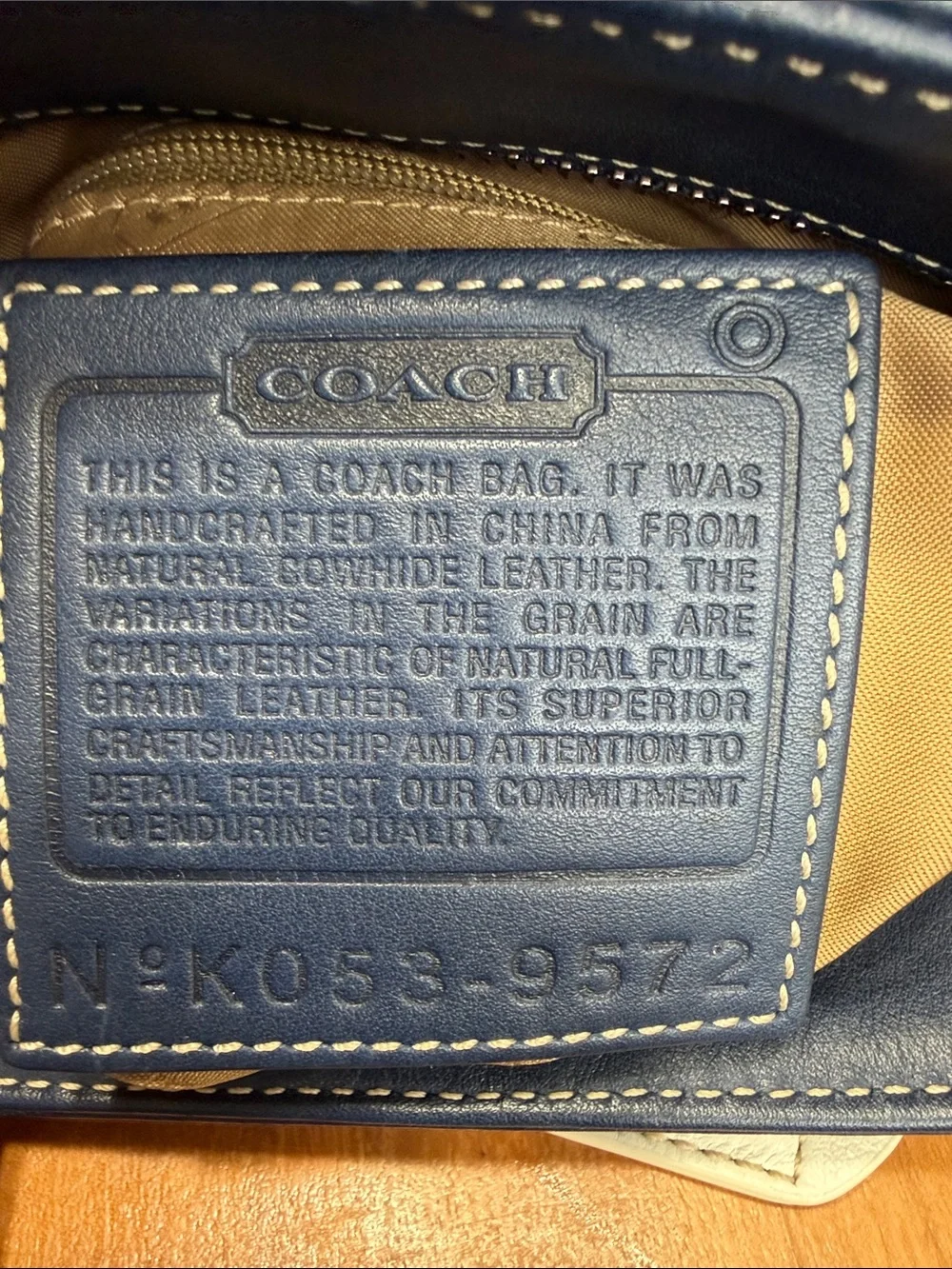 Coach Vintage 2005 Coastal Hampton Leather Tote Navy/White‎ Satchel (VGUC)
